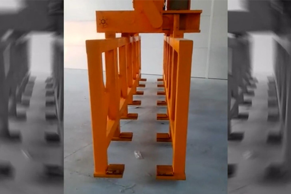 Sandwich Panel Crane